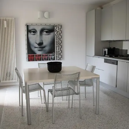 Bianca Gardone Riviera
