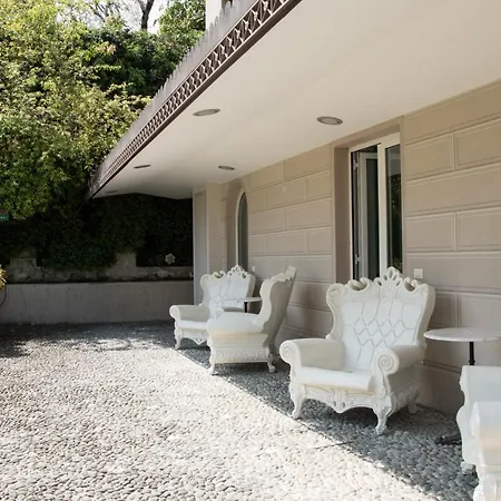 Bianca * Gardone Riviera